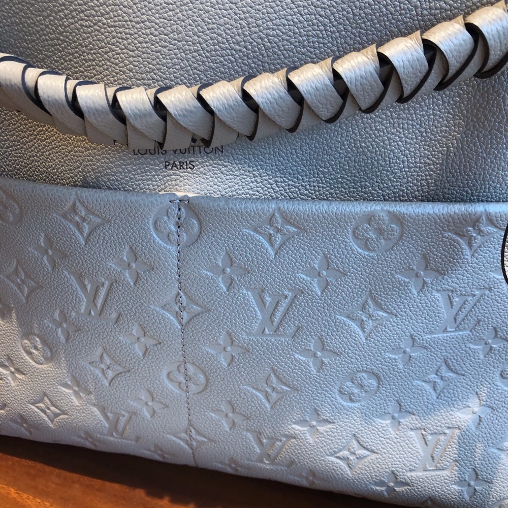 - LOUIS VUITTON MAIDA HOBO IN TOURTERELLE GRAY - Picture 7 of 16